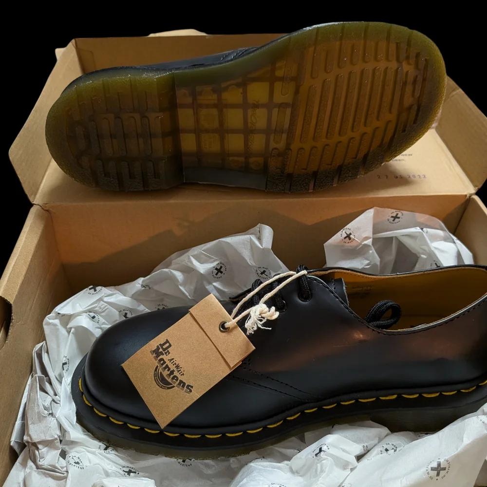 Dr. Martens Black Men's Shoes - Picture 2 of 5
